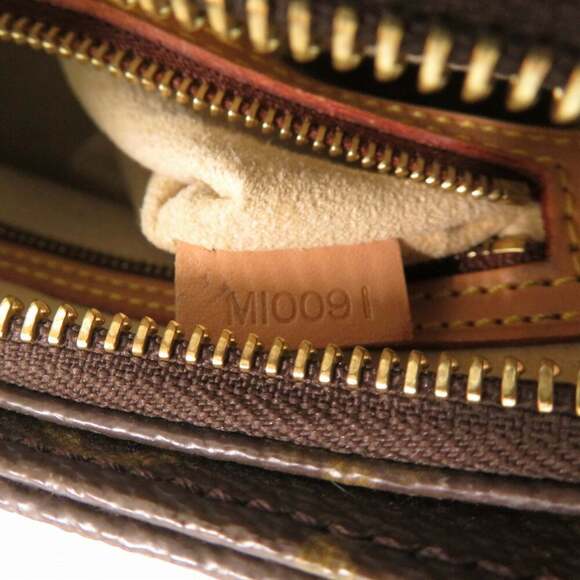 LOUIS VUITTON Authentic Brown Monogram Looping MM Shoulder Bag - Picture 9 of 12